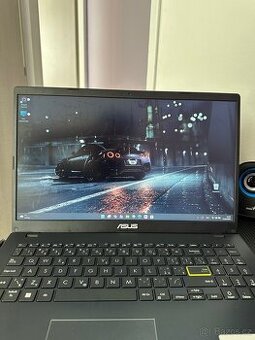 ASUS E510 – jako nový, 4GB RAM, 115GB SSD, originál krabice