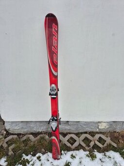 Sjezdové lyže 152cm