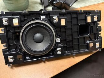 Části přístrojové desky Harman Kardon repro VW Multivan T7