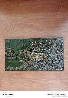 Reliéf lovecký pes