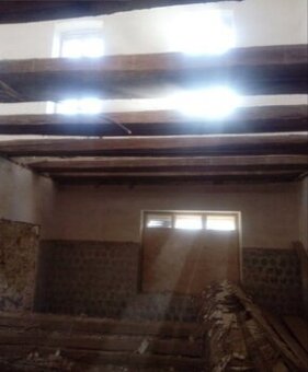 Staré trámy a demolice starých střech a stodol zdarma