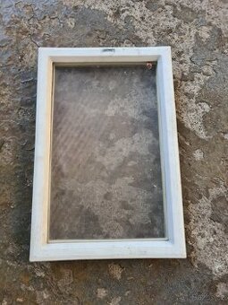 Okno garážových vrat