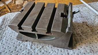 Stavitelná úhlová polohovací deska