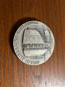 Medaile Universita Tomaše Bati ve Zlíně stříbrná velká