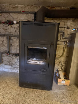 Krbová kamna Aquaflam 17 s automatickou regulací