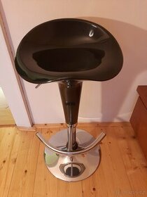 Barová elegantní židle