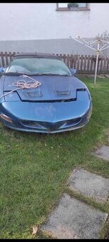 Pontiac Firebird 4 generace - na díly