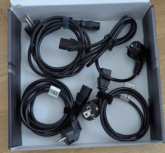 Napájecí kabel k PC nebo spotřebičům 230V