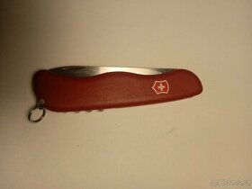 Nepoužitý nůž Victorinox + kožené pouzdro