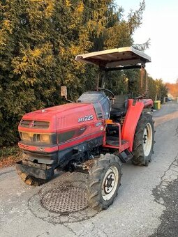 Traktor Mitsubishi MT225, 22 koní + stříška