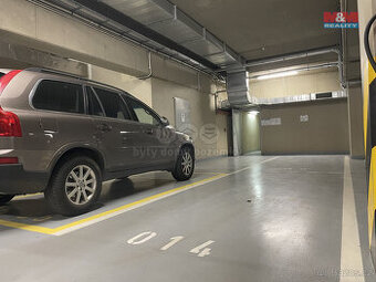 Pronájem 2x garážového stání, 25 m², Praha, ul. Korunní