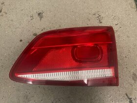 Pravá zadní lampa- vnitřní VW Passat B7 3AA combi 3AF945094K