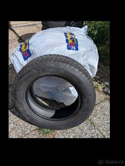 Zimní pneu 225/65R17 102H