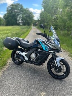 CF MOTO 650 MT