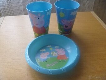 3 dílná sada plastového nádobí s Peppa Pig