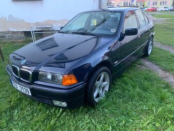 BMW 320iA e36