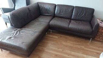 Za odvoz daruji hodně použitý kožený gauč