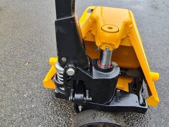 Paletovy vozik na 2500kg