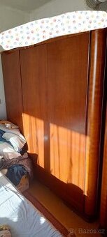 Retro ložnicový set - skříně a postel