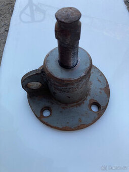 Stahovák starý, dva kusy po 500 kč