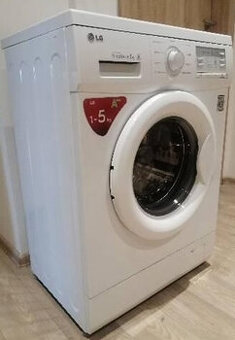 Pračka LG F50B9LD na 5kg - pěkná