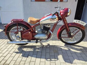Jawa Pérák 250
