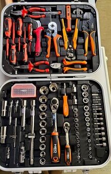 Sada nářadí Neo Tools v kufru