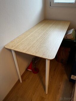 Stůl (stolní deska)