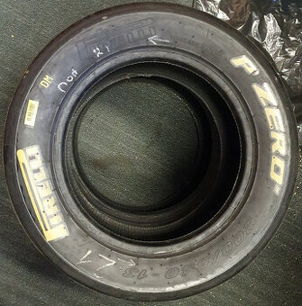 Slicky Pirelli 200/540-13