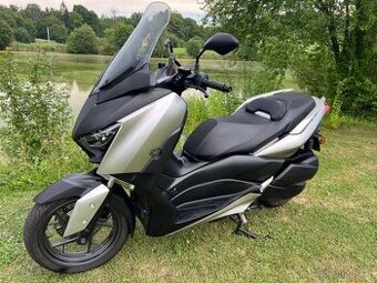Yamaha X-Max 300 1820 km