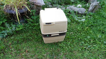 Turistické přenosné wc- toaleta do karavanu