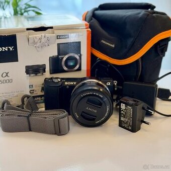Sony A5000 + 16-50 mm černý