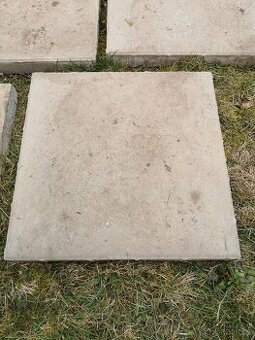 Betonová plošná dlažba