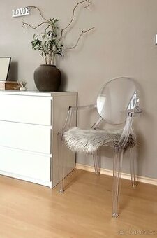 Transparentní židle Luis - nová