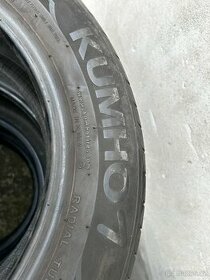 Kumho 185/60R15  letni pneu