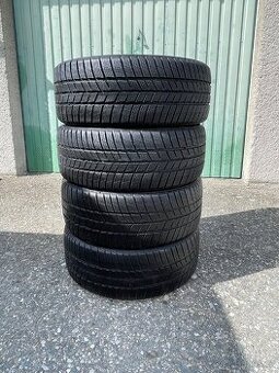 Zimní pneu 225/45r18