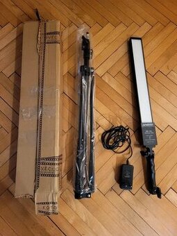 Pasové výkonné led světlo + stativ do 200cm