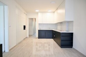Nadstandardní byt 3+kk v novostavbě v blízkosti centra s gar