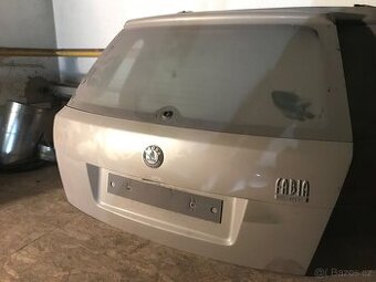 Škoda Fabia 1 I krátká HB zadní vrata 9201