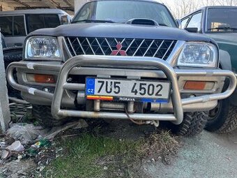 4x4 L200 přední rám