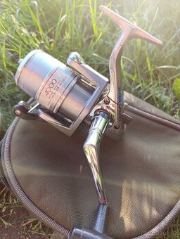 Shimano Super Aero 4000F