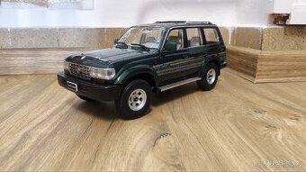 Model Toyota Land Cruiser LC80 1:18 Keng Fai - 1