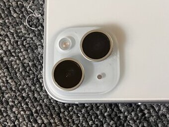 iPhone 15+