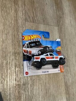 Jeep J10 73