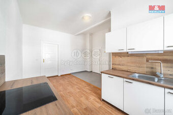 Pronájem bytu 1+1, 60 m², Plzeň, ul. Koterovská
