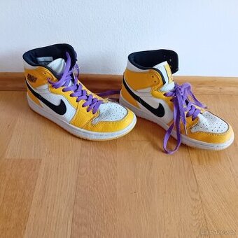 Juniorske boty NIKE Jordan Air, vel. 38