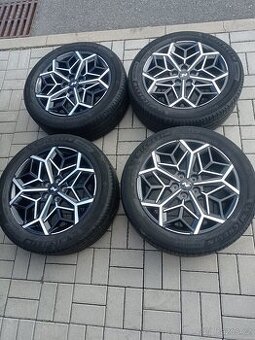 Zánovní Letní 19" originál Hyundai Tucson Nline