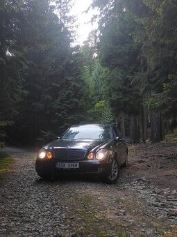 Mersedes Benz w211