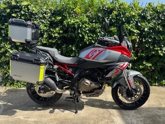 QJMOTOR SRT600SX nová skladem,odpočet DPH