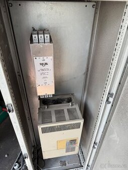 Frekvenční měnič,yaskawa A1000